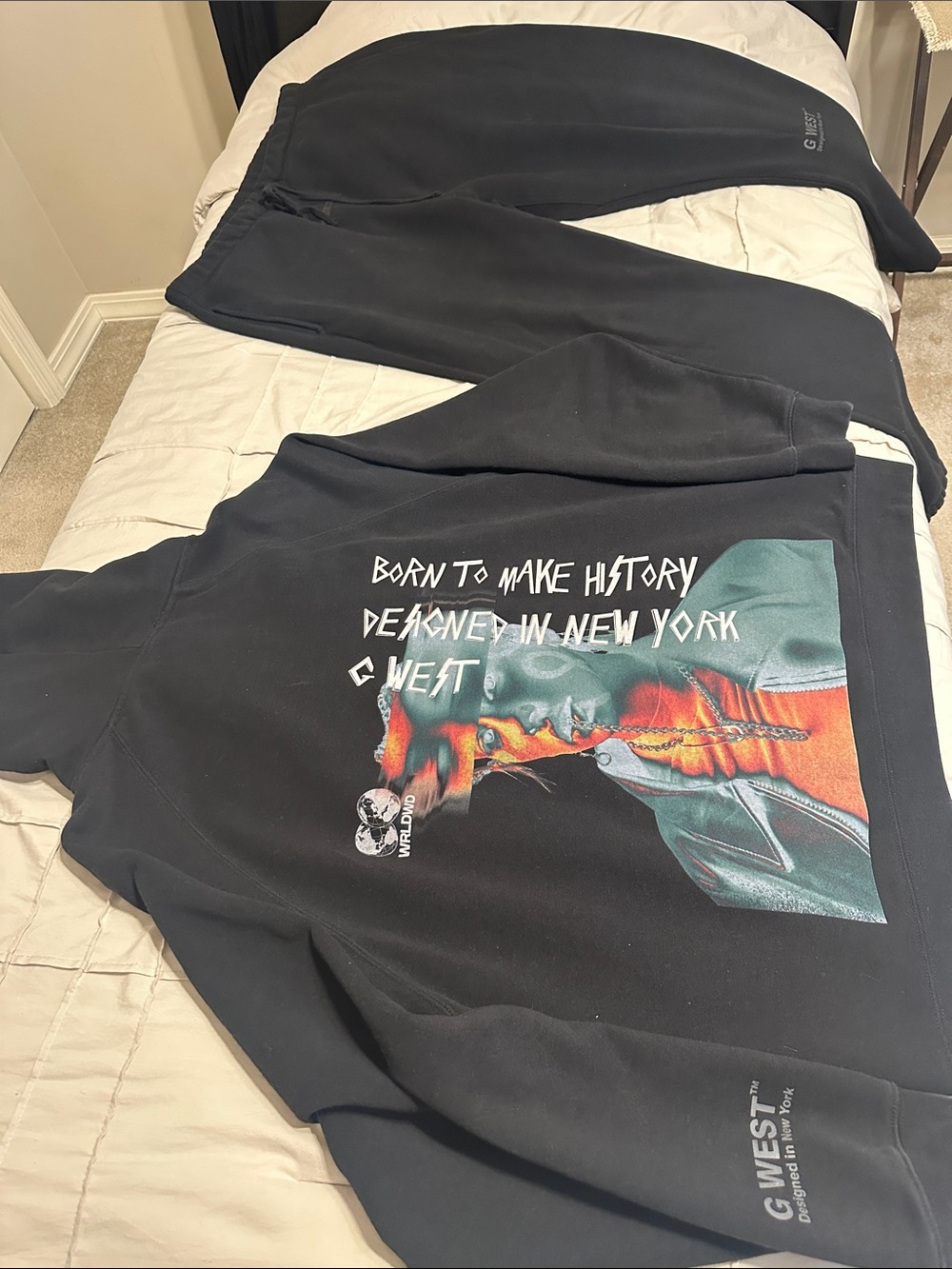 Black Graphic Hoodie - Born to Make History